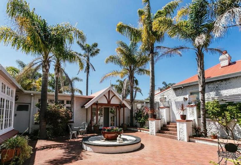 Bed and Breakfast Elliot House