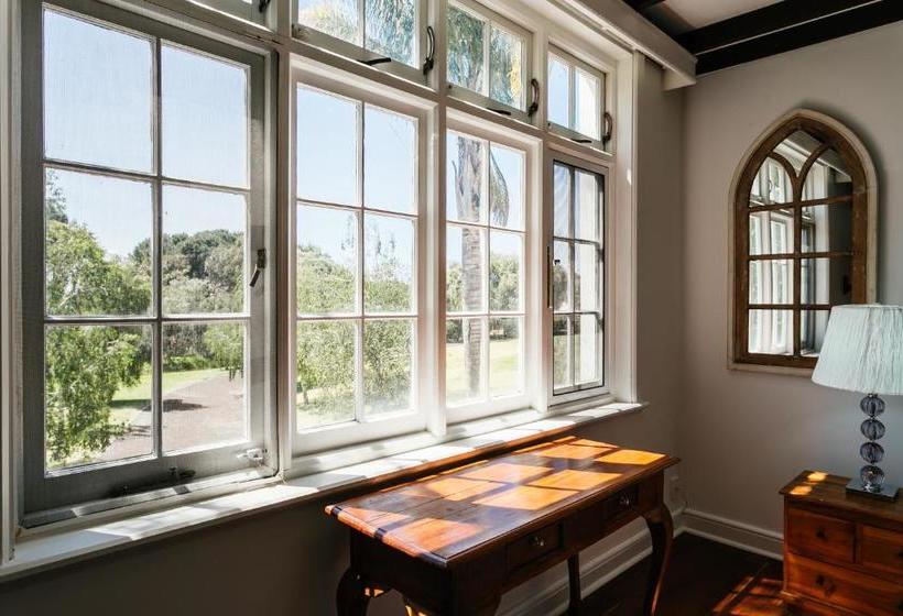 Bed and Breakfast Elliot House