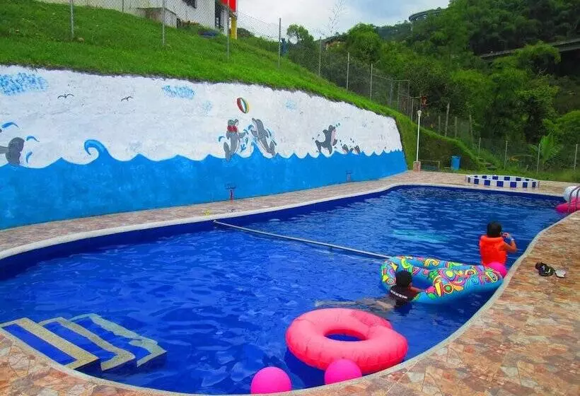 Eco Hotel Parador De Rapi