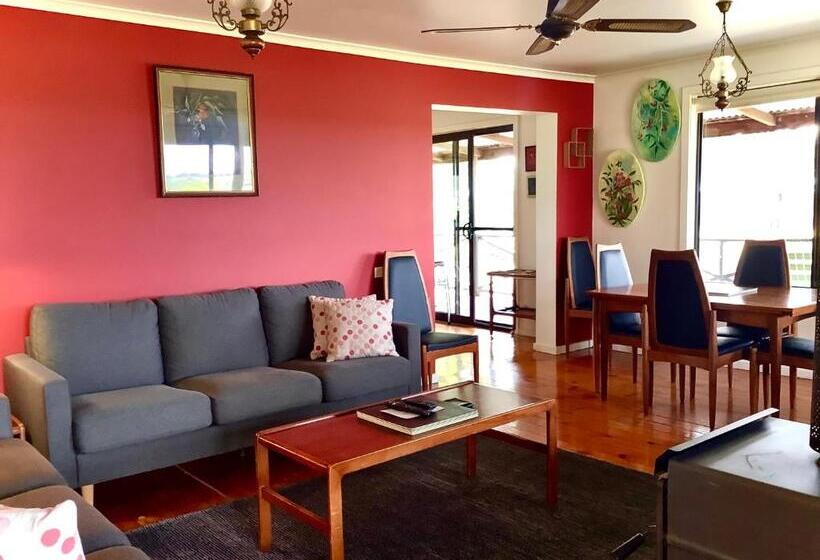 酒店 Gilgraves Vineyard Farmstay