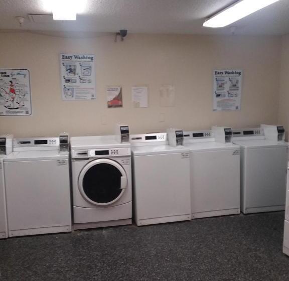 호텔 Intown Suites Extended Stay Nashville Tn   Murfreesboro Pike