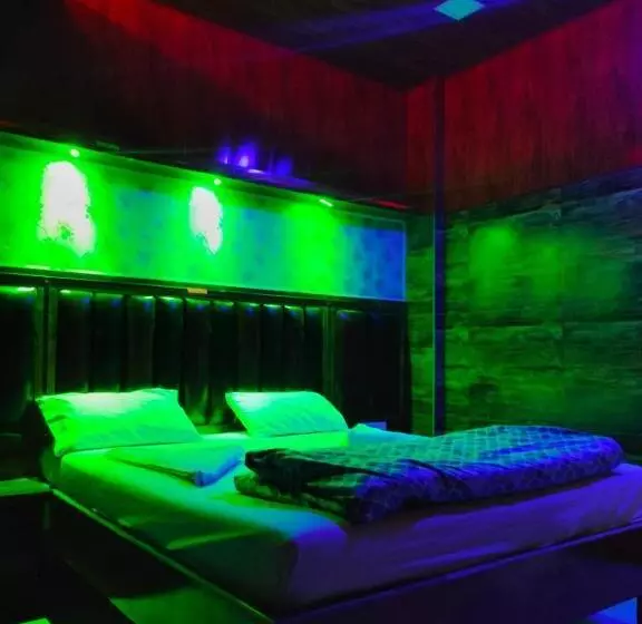 Hotelli Spring Resort & Lodging