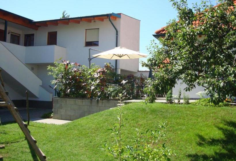 Пансион Gästehaus Strommer