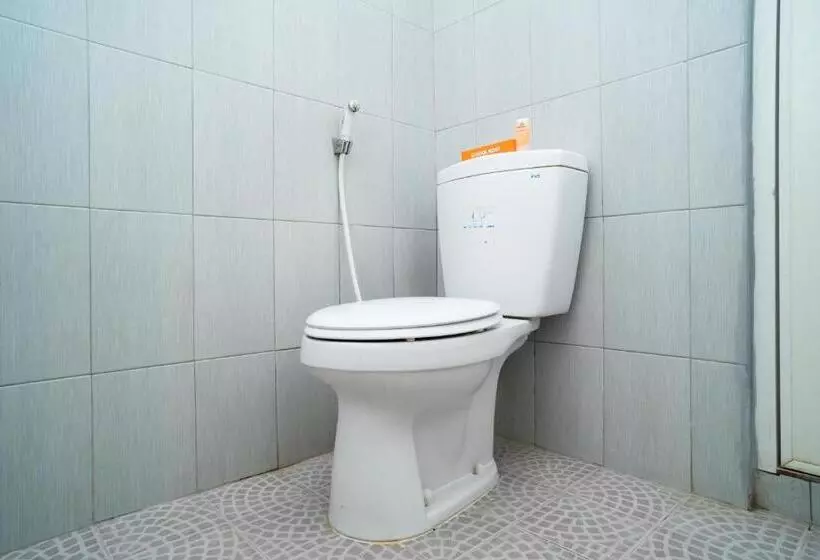 ペンション Koolkost Syariah Near Transmart Tegal