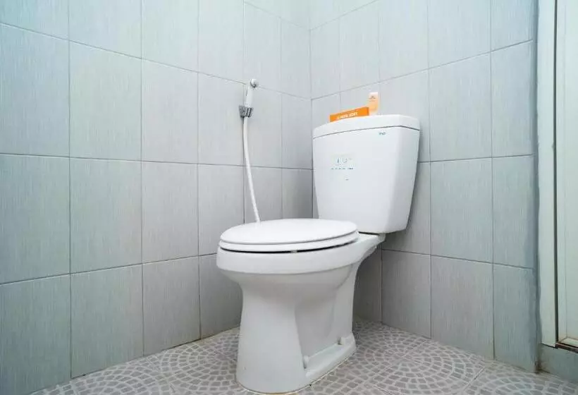 ペンション Koolkost Syariah Near Transmart Tegal