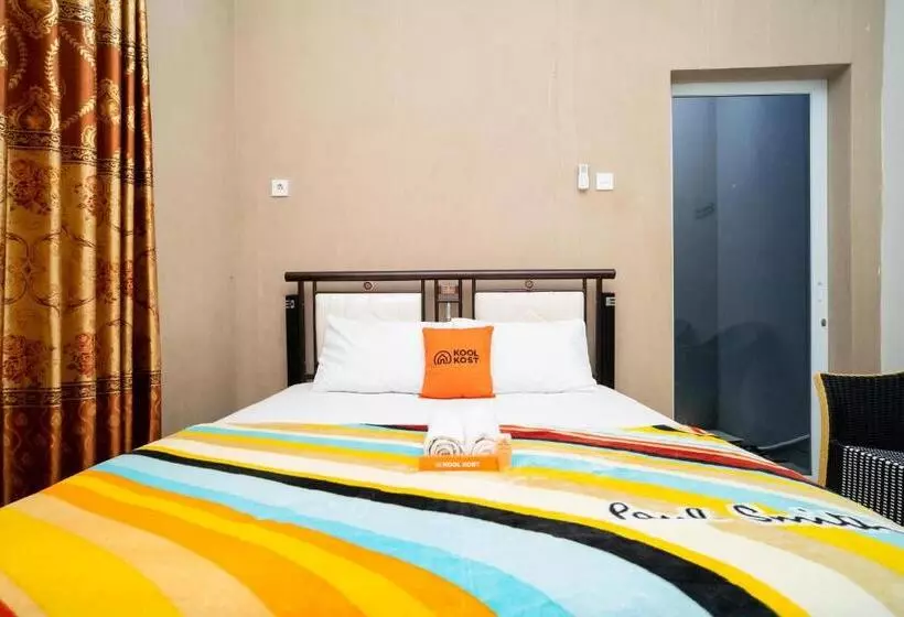 ペンション Koolkost Syariah Near Transmart Tegal