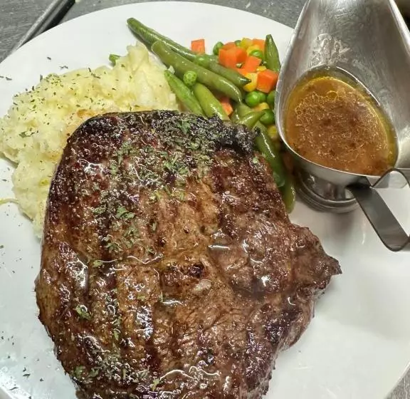 モーテル The Shamrock Hotel Balranald