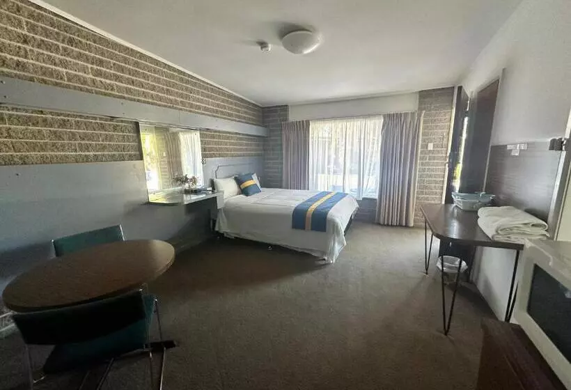 モーテル The Shamrock Hotel Balranald