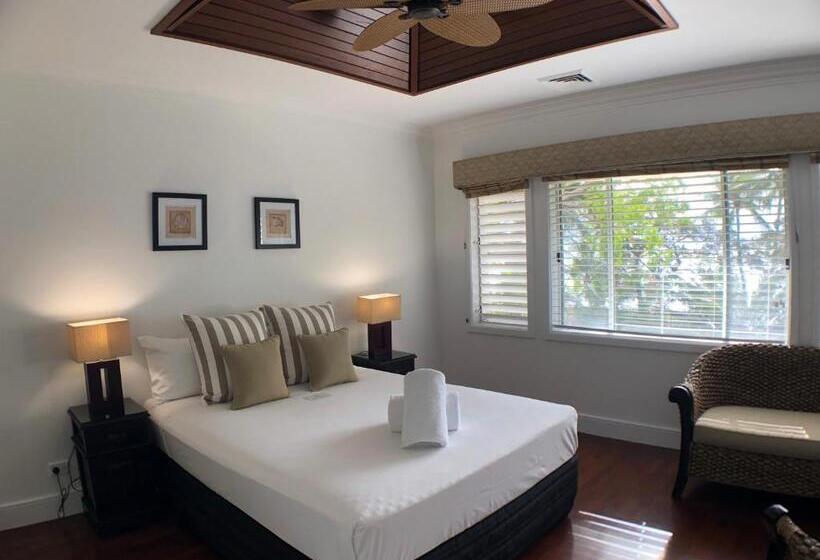 Villa Beach Palm Cove