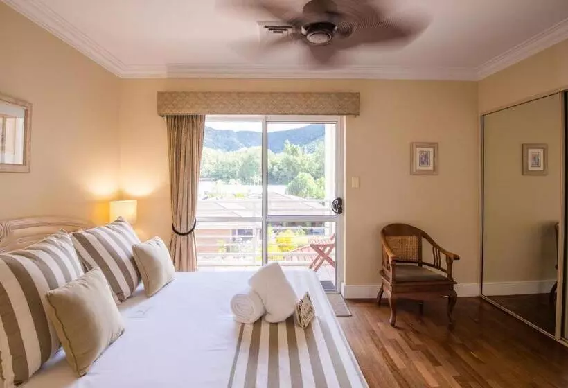 Villa Beach Palm Cove