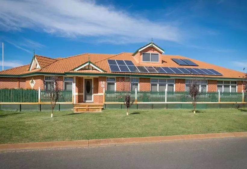 Ascot On Swan Bed & Breakfast