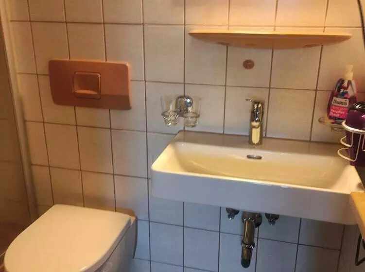 Aamiaismajoitus (B&B) Landhaus Graßmann