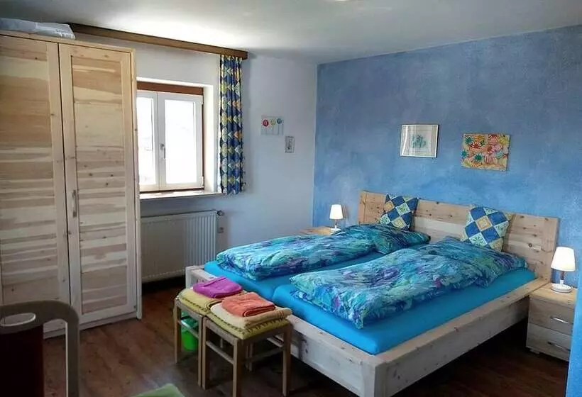 Aamiaismajoitus (B&B) Landhaus Graßmann