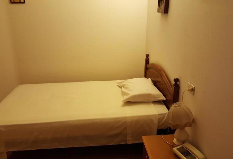 Отель Albergo Ristorante La Campagnola