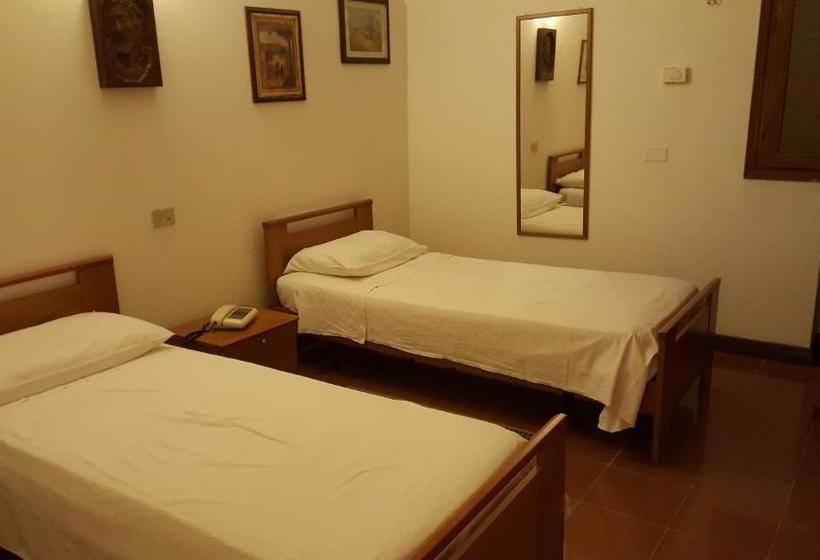 Отель Albergo Ristorante La Campagnola