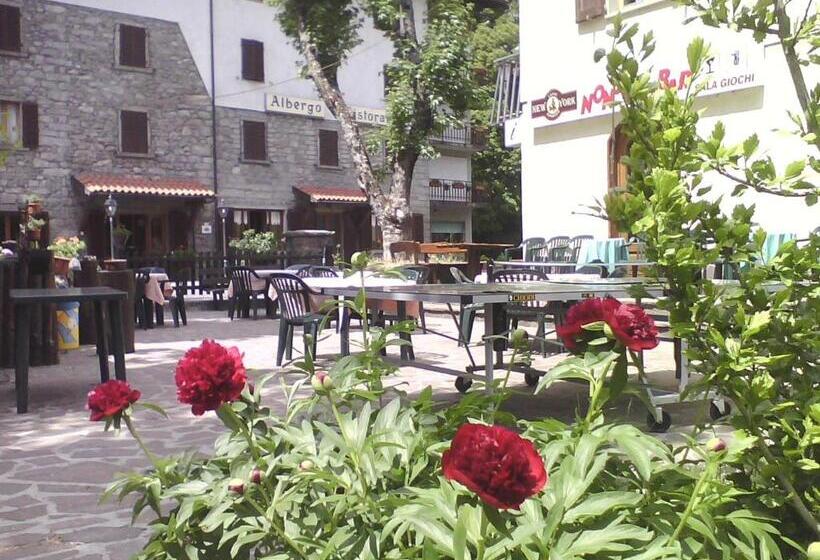 Отель Albergo Sichi