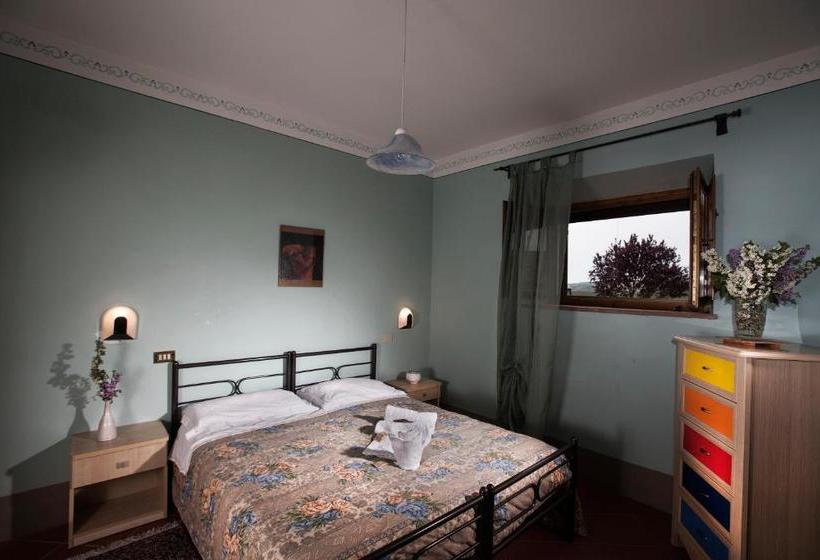 ホテル Casella Tarugi