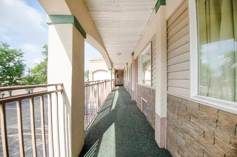 Hotelli O Daylight Inn Elkhart I90, In