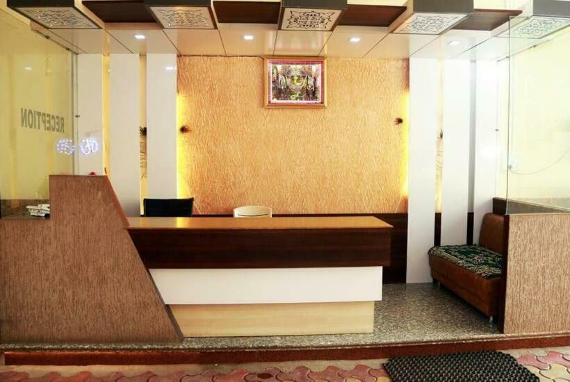 Отель Shri Narayan Palace