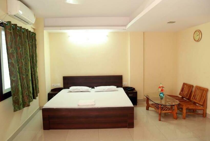 Отель Shri Narayan Palace