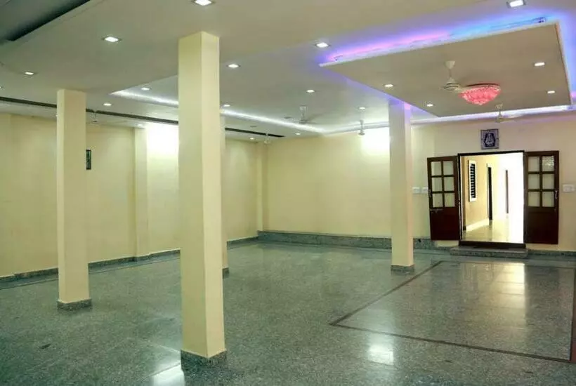 ホテル Shri Narayan Palace