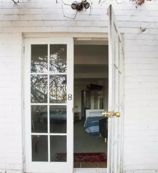 モーテル Battery Point Manor