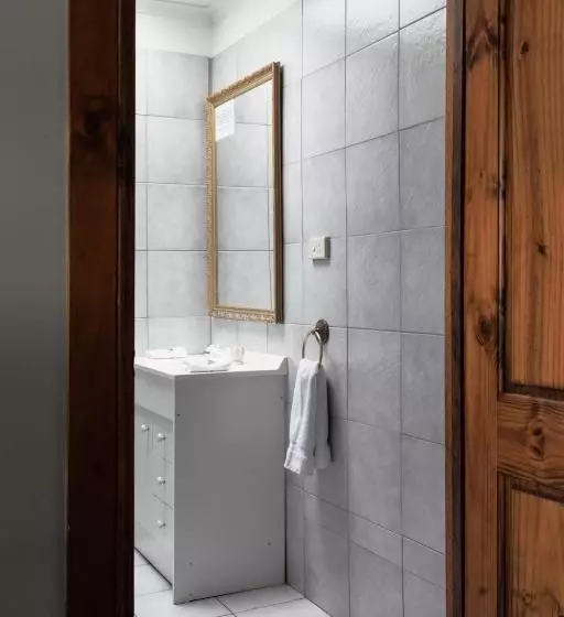 モーテル Battery Point Manor