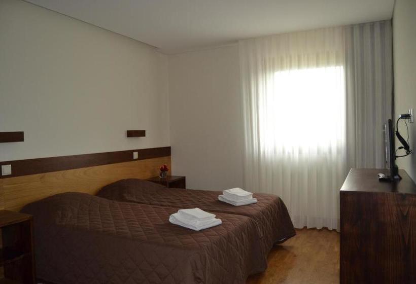 پانسیون Encosta Do Sossego