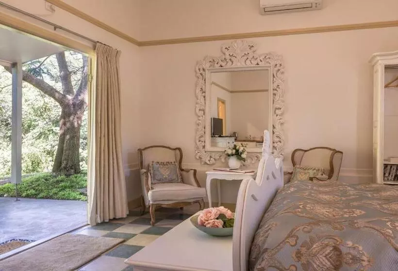 Majatalo River Cottage