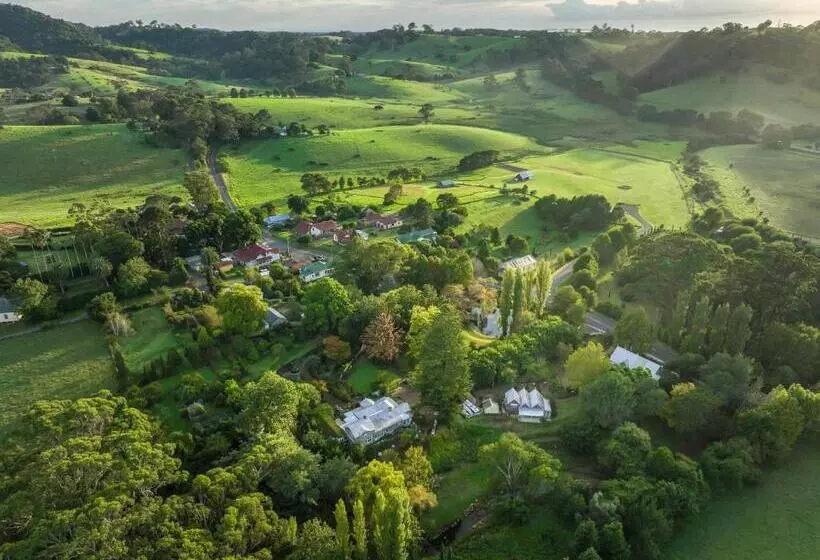 Majatalo River Cottage