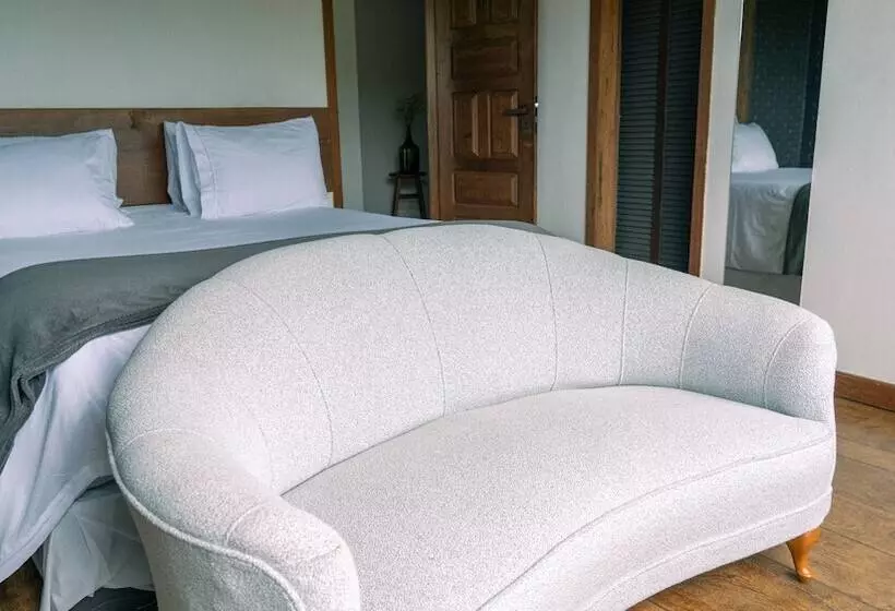 Majatalo Pousada Monttana   By Up