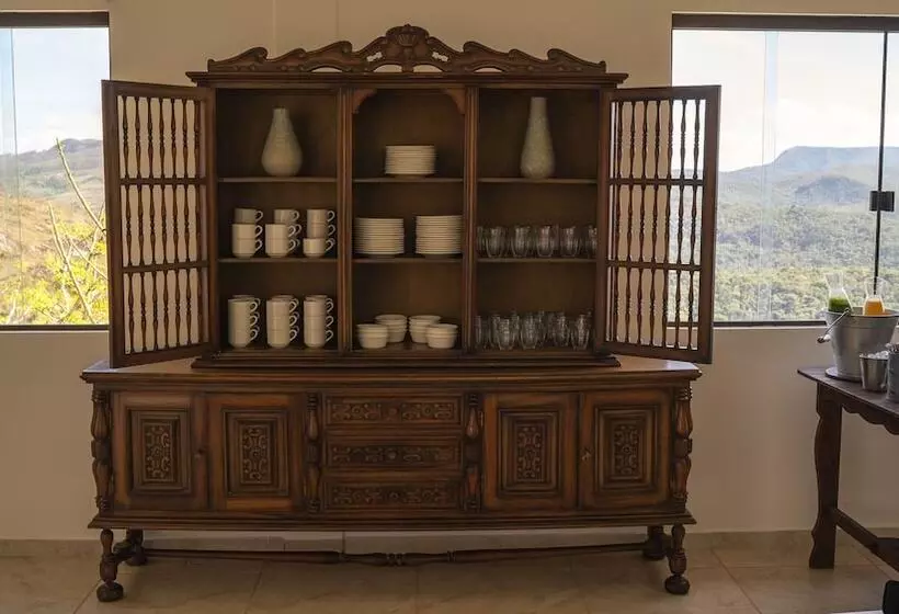 Majatalo Pousada Monttana   By Up