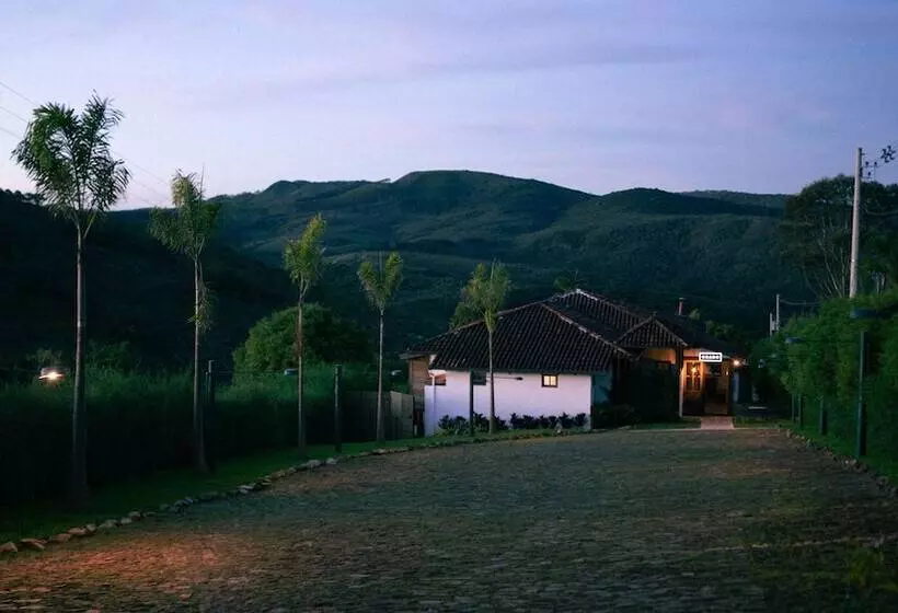 Majatalo Pousada Monttana   By Up