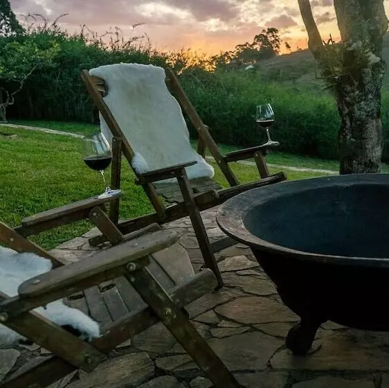 Majatalo Pousada Monttana   By Up