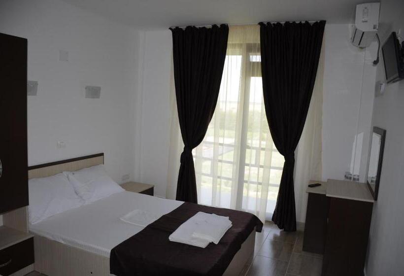 پانسیون Vila Cosmin