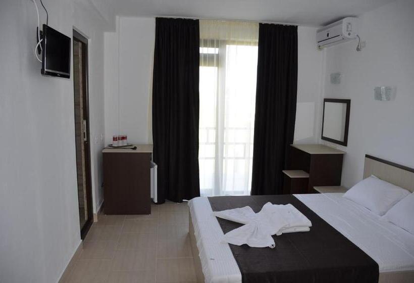 پانسیون Vila Cosmin