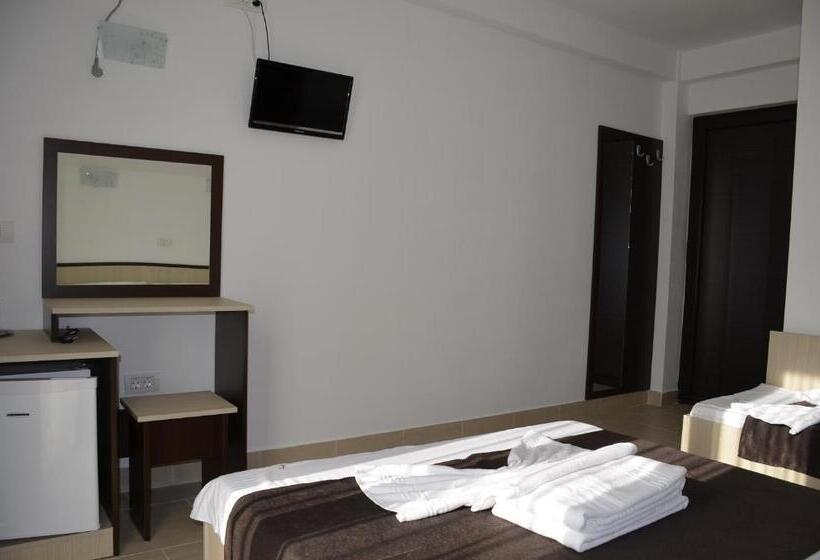 پانسیون Vila Cosmin