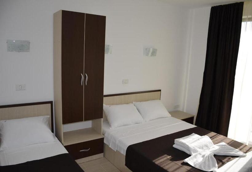 پانسیون Vila Cosmin