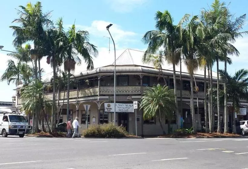 ユースホステル The Middle Pub