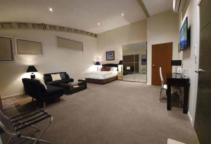 Bed and Breakfast Hangar House Mudgee