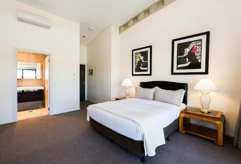 Bed and Breakfast Hangar House Mudgee