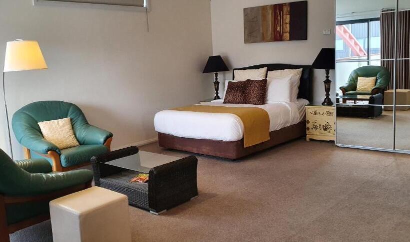 Bed and Breakfast Hangar House Mudgee