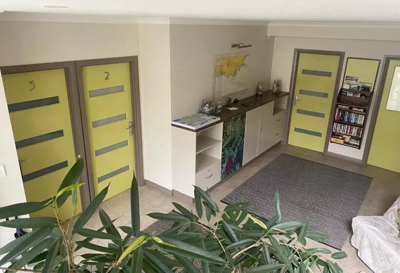 Aamiaismajoitus (B&B) Saltair Luxury Accommodation Adults Only