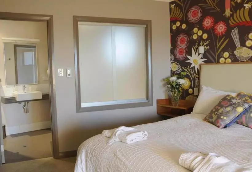 Aamiaismajoitus (B&B) Saltair Luxury Accommodation Adults Only