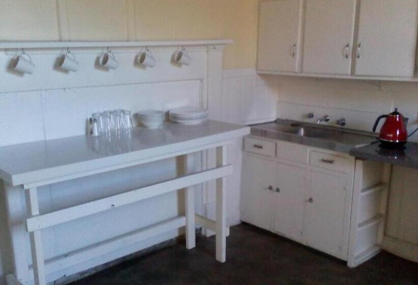 Happy Wanderer Motel Bendigo Children Not Permitted Over 18s Only