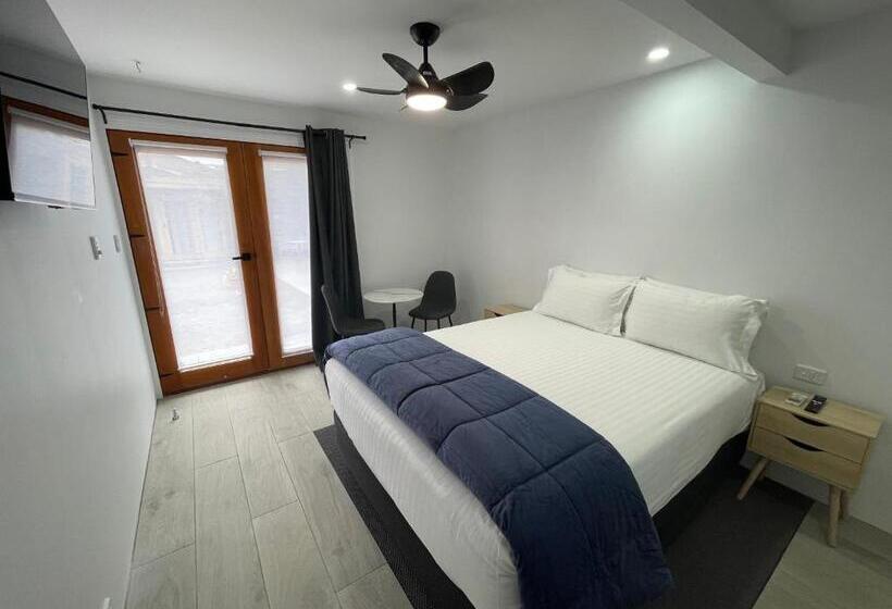 Happy Wanderer Motel Bendigo Children Not Permitted Over 18s Only