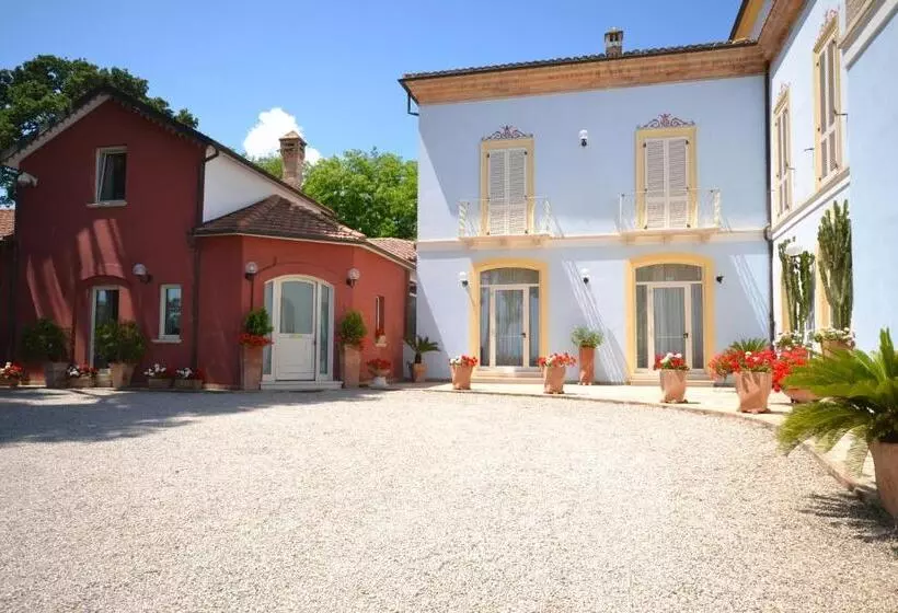 هتل Relais Villa Rossi