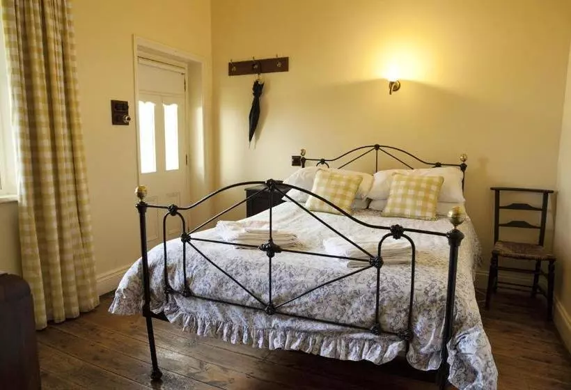 ホテル The Rising Sun