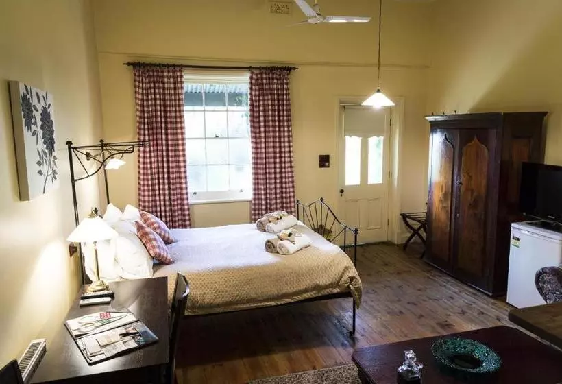 ホテル The Rising Sun