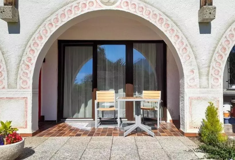 ペンション Gästehaus Am Kurpark